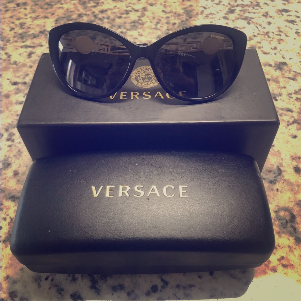 🖤 Versace sunglasses 🖤